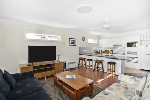 The Sands - 4/46 Jones Avenue Mollymook - Tourism Canberra 0
