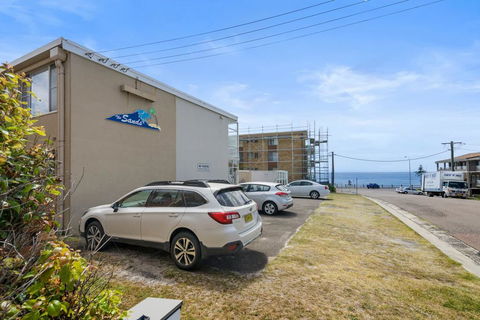 The Sands, Unit 5 - The Entrance, NSW - Tourism Canberra 1