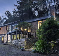 The Stone on the Hill - 3 bedroom house - Tourism Canberra