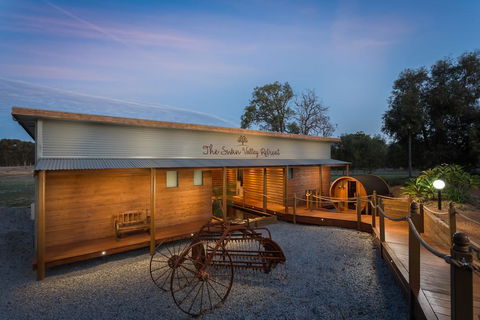 The Swan Valley Retreat - Tourism Canberra 3