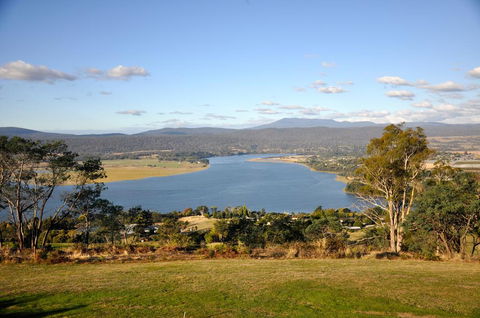 The Villa On Pine Tree - Tourism Canberra 1