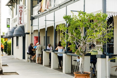 The Waterloo Bay Hotel - Tourism Canberra 1