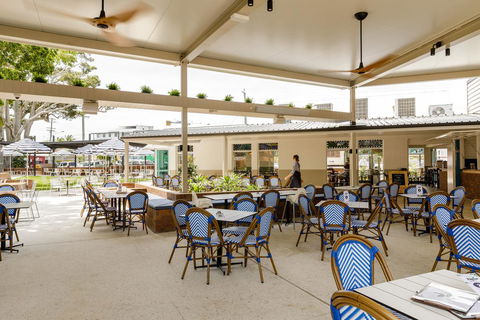 The Waterloo Bay Hotel - Tourism Canberra 2