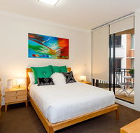 Thriving city location dining hub - Tourism Canberra