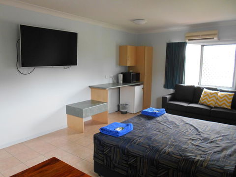 TI Motel Torres Strait - Tourism Canberra 3