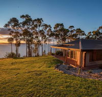 Tinderbox Cliff House - Tourism Canberra