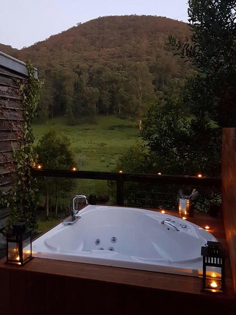 Toorongo River Chalets - Tourism Canberra 3
