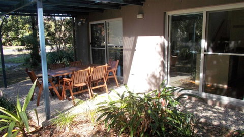 Trial Bay Eco Lodge 2 Pandanus - Tourism Canberra 0