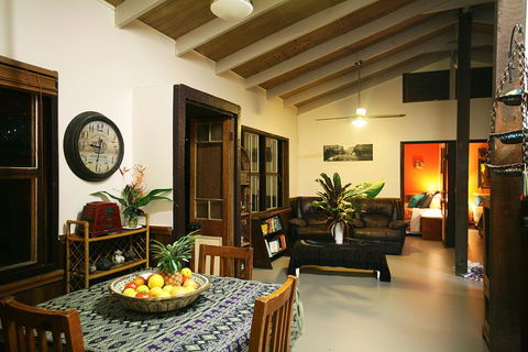 Tropical Bliss Bed And Breakfast - Tourism Canberra 1