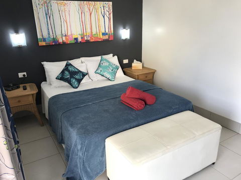 Tropical Lodge - Tourism Canberra 0