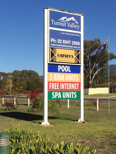 Tumut Valley Motel - Tourism Canberra 3