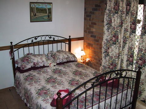 Twilight Grove Farm - Tourism Canberra 0