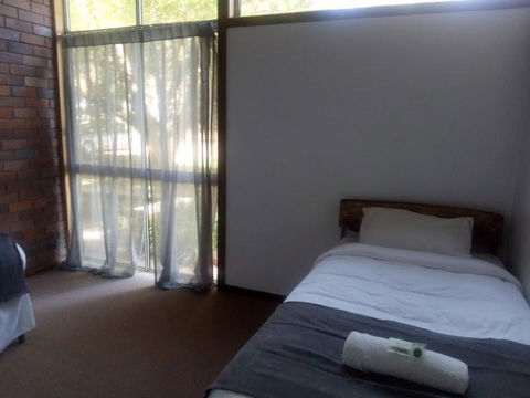 Twinkle Tree's Cottage - Tourism Canberra 1