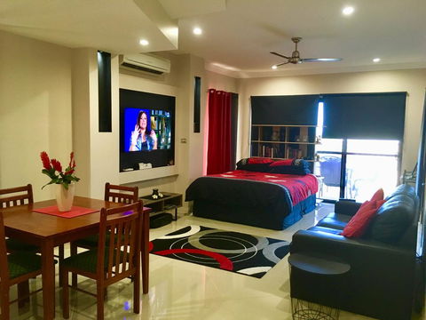 Ultra Modern Private Studio Room - Tourism Canberra 2