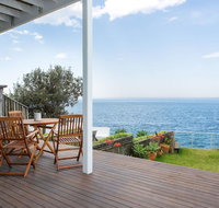 Unbelievable Clifftop Townhouse with Ocean Views - Tourism Canberra
