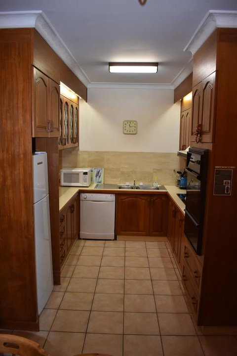 Unit 2, Ballingalla Apartments - Tourism Canberra 3