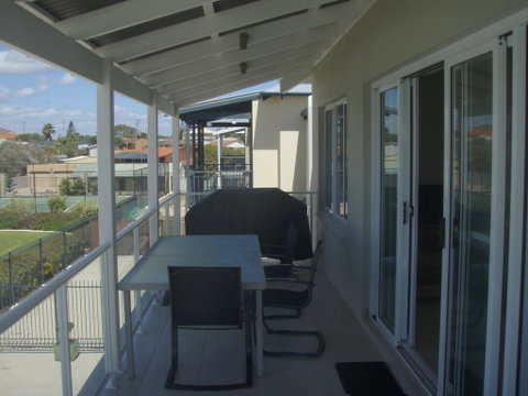 Unit 29 Ledge Point Village - Tourism Canberra 3
