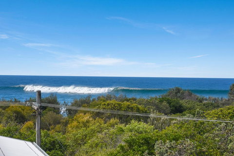 Unit 3 At 4 Pelican Street, Peregian Beach, Noosa Shire - Tourism Canberra 0