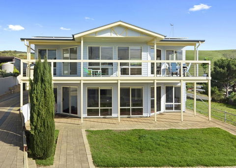 VALLEY VIEWS - 10 Valley Heights Drive - Tourism Canberra 2