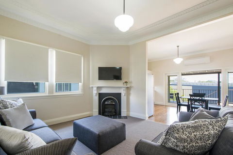 Victoria Street Apartments - Tourism Canberra 0