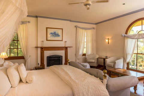 Victoria's At Ewingsdale - Tourism Canberra 3