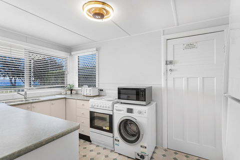 Victoria Parade, 29A - Tourism Canberra 3