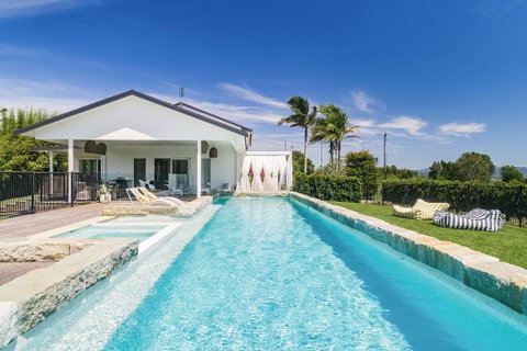 Villa St Helena - Tourism Canberra 0