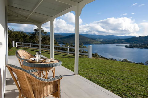 Villa Talia Tasmania - Tourism Canberra 3