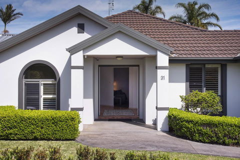 Village Drive 31 Ulladulla - Tourism Canberra 3