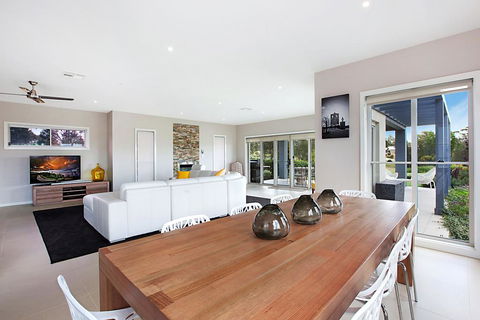 Vista One - Tourism Canberra 3