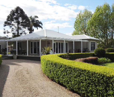 Vue De Lumieres - Tourism Canberra 0