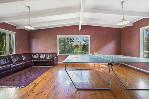 Wallace Street 18 - Linen Included Walk To Beach And Golf Club - Tourism Canberra 3