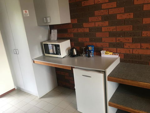 Warragul Views Motor Inn - Tourism Canberra 2
