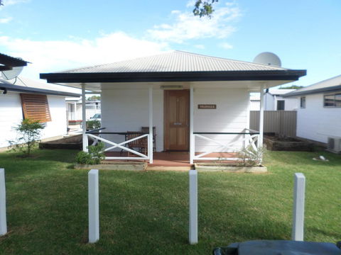 Warrego Hotel Motel Cunnamulla - Tourism Canberra 0