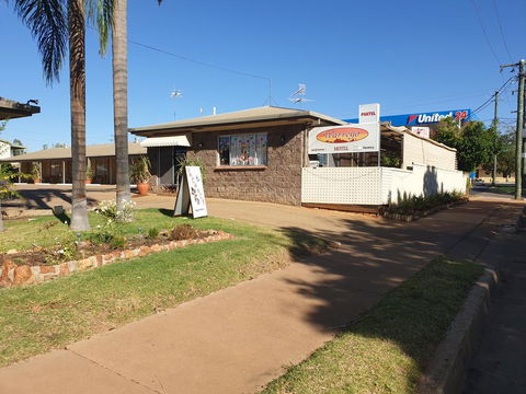 Warrego Motel - Tourism Canberra 0