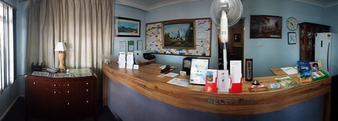 Warren Motor Inn - Tourism Canberra 3