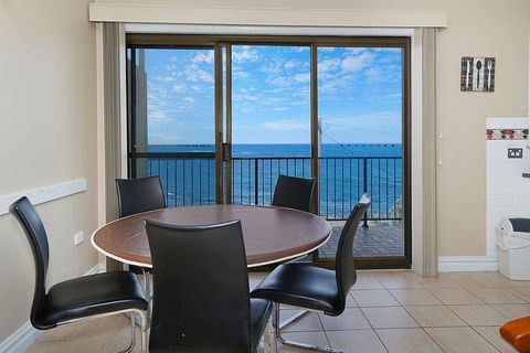 Waterfront Unit, Unit 3 - Tourism Canberra 2