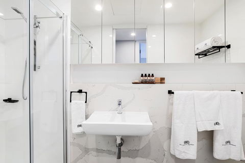The Hamptons Apartments - Port Melbourne - Tourism Canberra 11