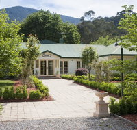 Oscar's On The Yarra - Tourism Canberra