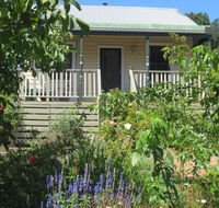 Walnut Cottage via Leongatha - Tourism Canberra