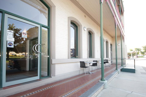Mitchell River Tavern - Tourism Canberra 6