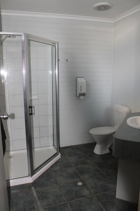Rochester Motel - Tourism Canberra 17