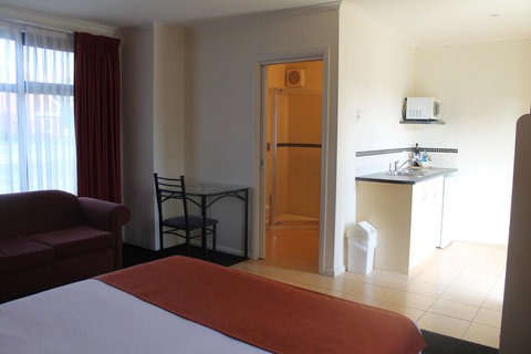 Rochester Motel - Tourism Canberra 10