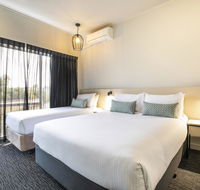 Nightcap at Excelsior Hotel - Tourism Canberra