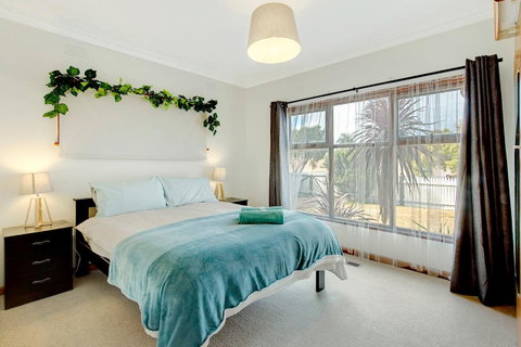 Sunryes Beach House - Tourism Canberra 11
