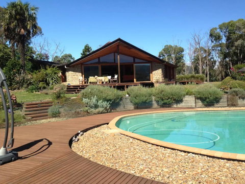 Kangaroo Manor - Tourism Canberra 28
