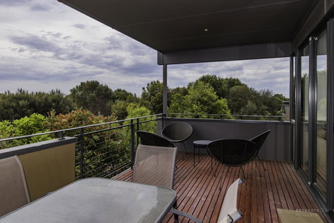 1 Pebble Place - Tourism Canberra 8