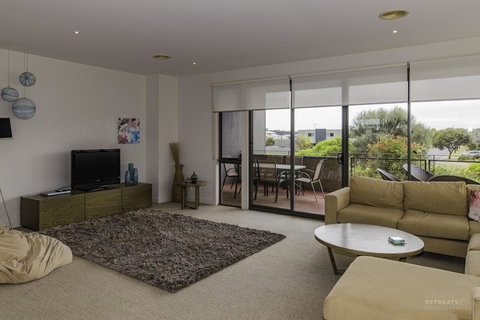 1 Pebble Place - Tourism Canberra 5