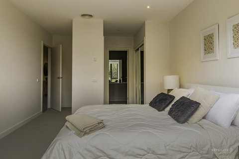 1 Pebble Place - Tourism Canberra 10