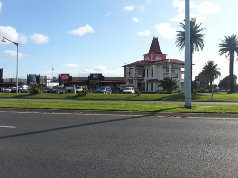 Torquay Timeout - Tourism Canberra 23